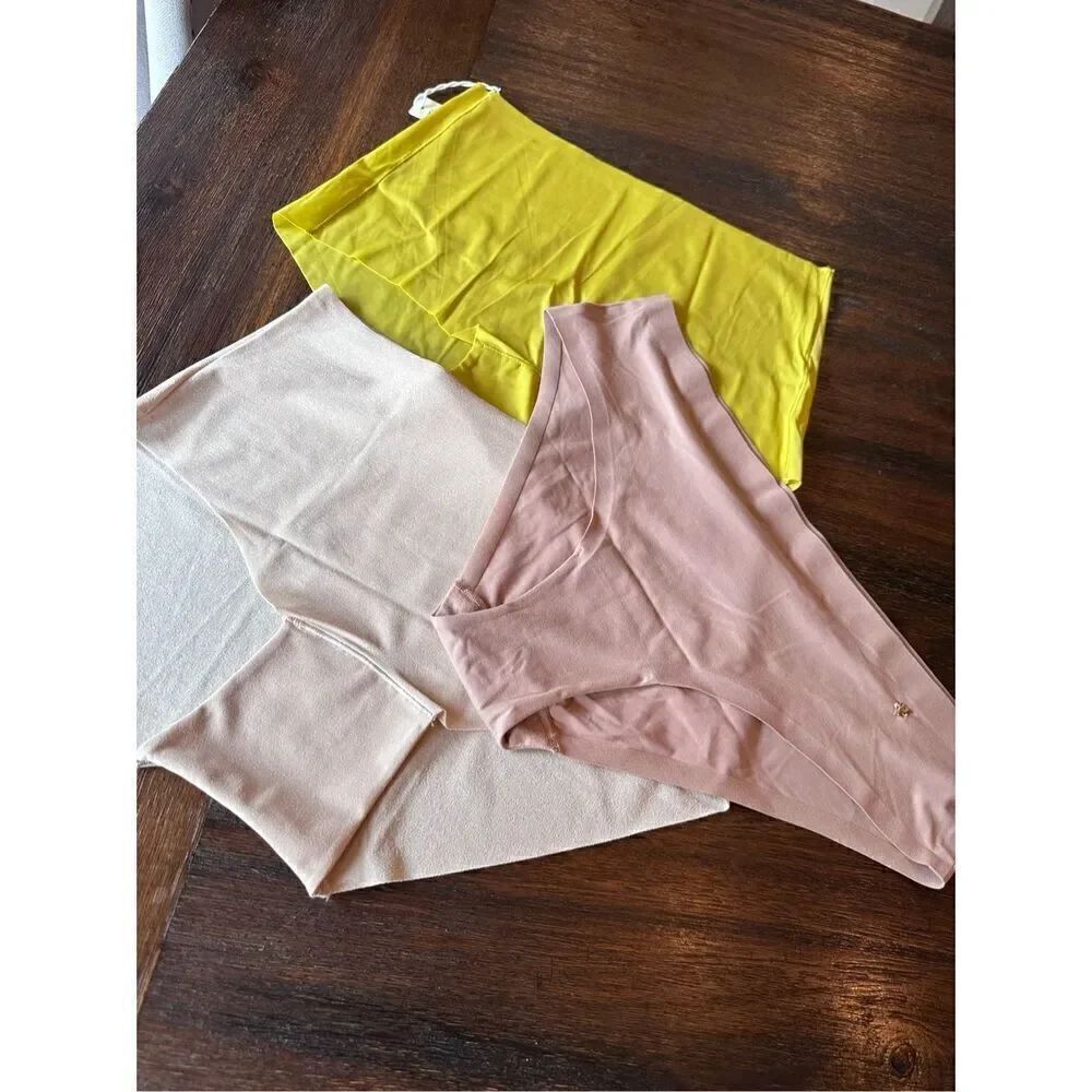 Collection of 3 popular undies